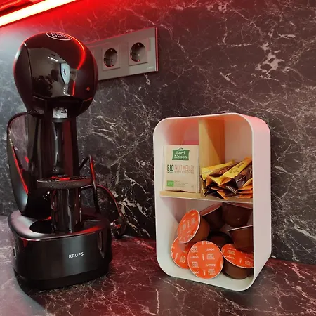 Casuta Cu Parcare Si Gradina - The Cozy Chic Retreat Kaloşvar