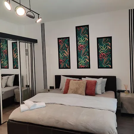 Casuta Cu Parcare Si Gradina - The Cozy Chic Retreat Daire Kaloşvar