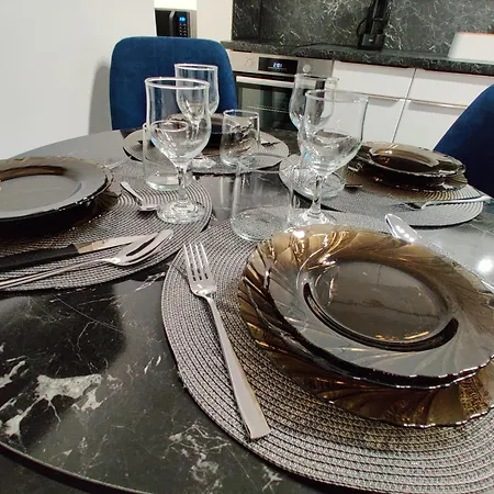 Apartment Casuta Cu Parcare Si Gradina - The Cozy Chic Retreat Cluj-Napoca
