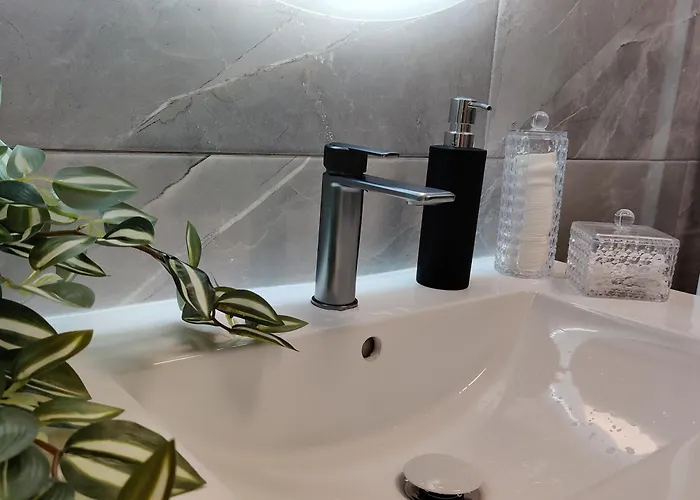 Διαμέρισμα Casuta Cu Parcare Si Gradina - The Cozy Chic Retreat *