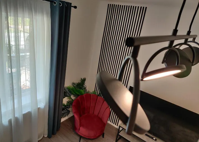 Casuta Cu Parcare Si Gradina - The Cozy Chic Retreat Apartment *