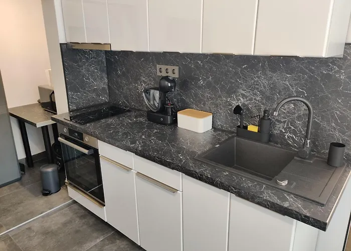 Διαμέρισμα Casuta Cu Parcare Si Gradina - The Cozy Chic Retreat