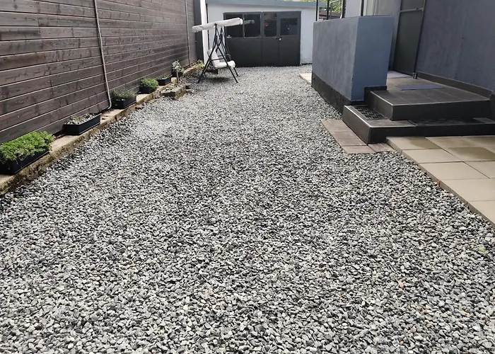 Casuta Cu Parcare Si Gradina - The Cozy Chic Retreat Apartment *