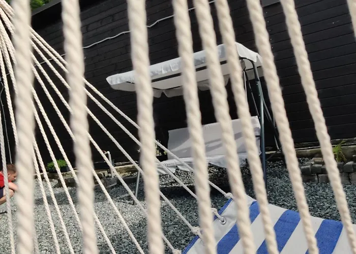 Apartment Casuta Cu Parcare Si Gradina - The Cozy Chic Retreat