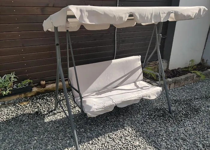 Casuta Cu Parcare Si Gradina - The Cozy Chic Retreat *