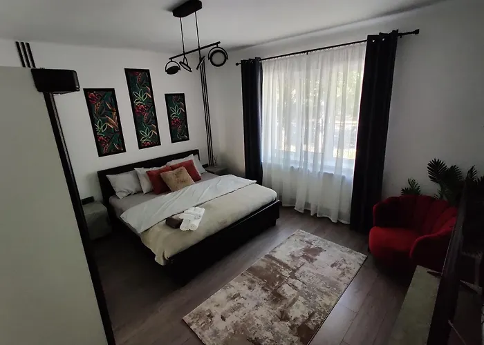 Casuta Cu Parcare Si Gradina - The Cozy Chic Retreat Daire *