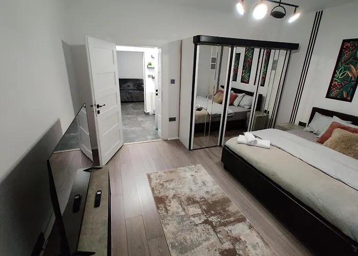 Casuta Cu Parcare Si Gradina - The Cozy Chic Retreat *