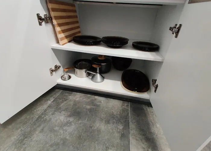 Casuta Cu Parcare Si Gradina - The Cozy Chic Retreat